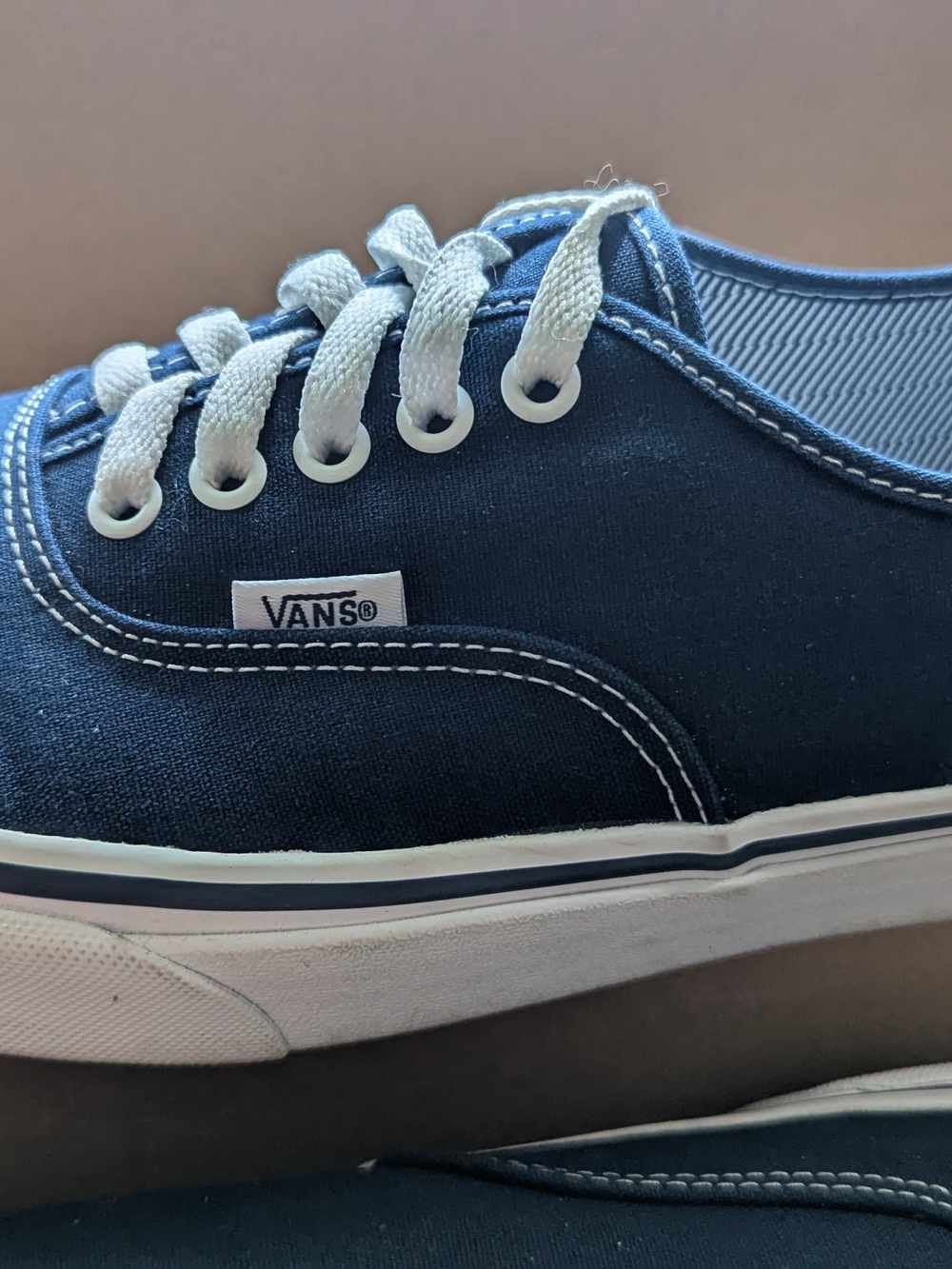 NEW Vans Classic Low-Top Sneakers — Navy & White - Picture 5 of 6